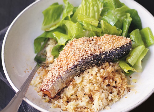 Lax med blomkålsris och limesås